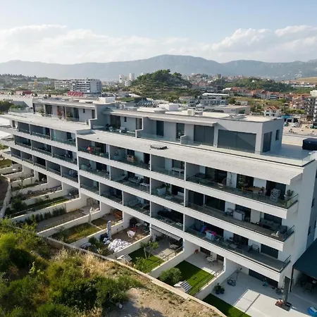Daire With Garden And Free Private Parking *